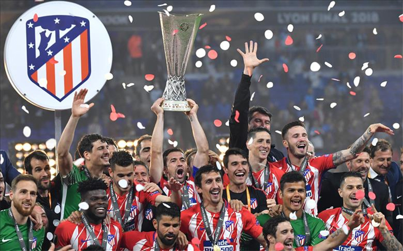 nhung-doi-bong-tung-gianh-vo-dich-cup-c2-atletico-madrid
